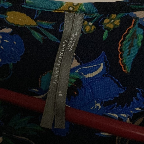 Worn once! ANTHROPOLOGIE Floral hippie crop top with golden velvet tie - Picture 2 of 3